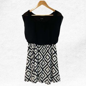 Juniors A Byer Black & White Mini Dress Medium